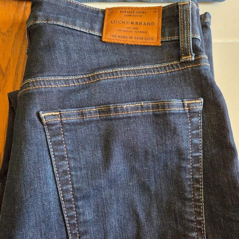 Priced to sell - Lucky Orta Premium Jeans — Flattering Dark Wash, Size 10 / 30